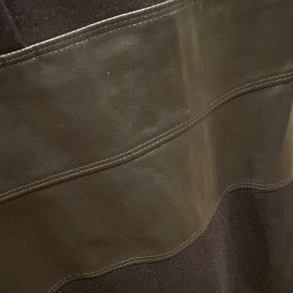 Black dress - Picture 3 of 5